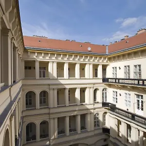 Appartamento Nn, Budapest